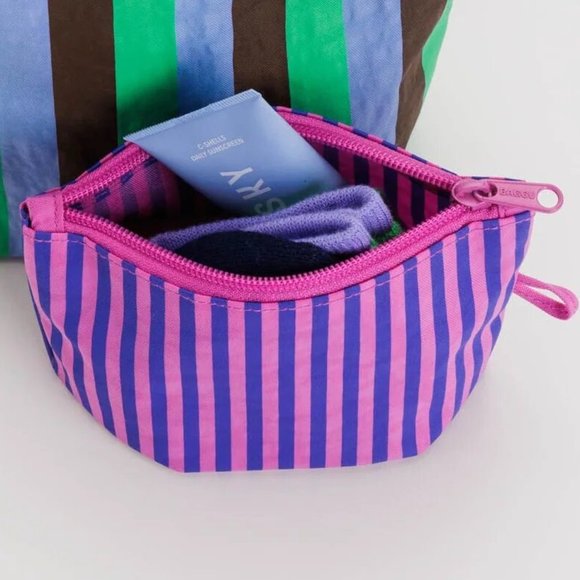 NWOT Baggu Go Pouch Small - Blue Pink Stripe (Vacation Stripe Mix) - Picture 4 of 7